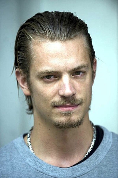 乔尔·金纳曼 joel kinnaman