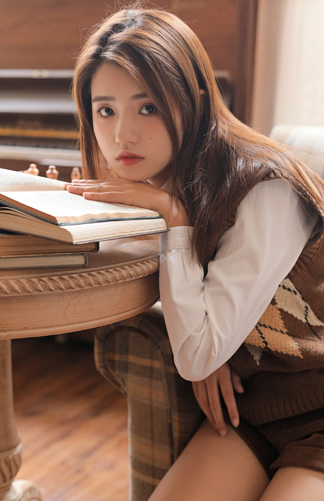 校园风制服学生妹性感写真图片4清纯美女粉美人