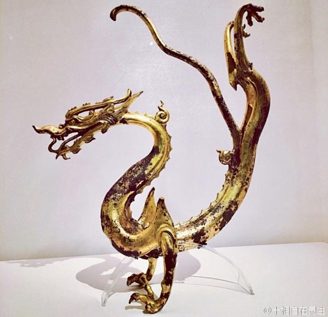 飞扬跋扈我唐龙唐鎏金铁芯铜龙1975年出土于西安南郊草场坡原为唐长安
