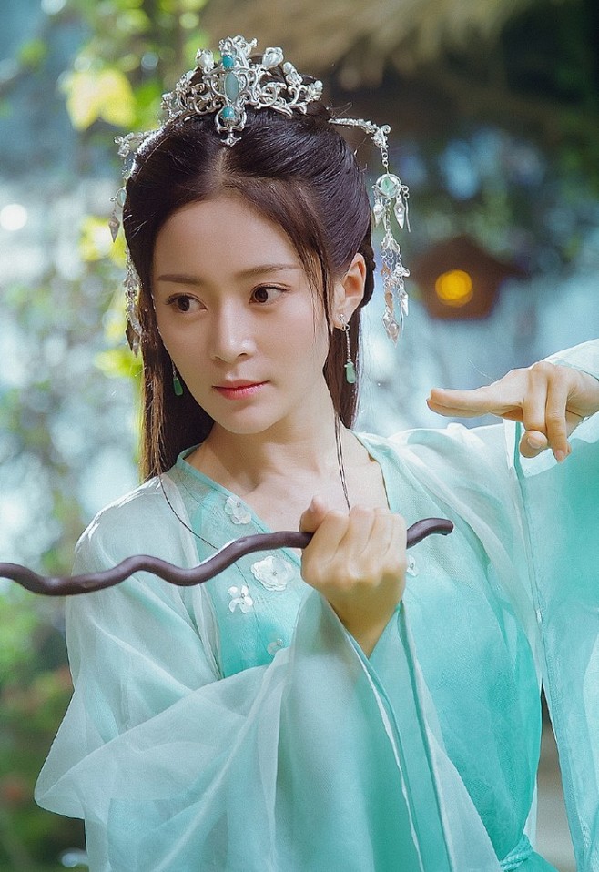 21:40:11王媛可  香蜜沉沉烬如霜古装女bluebanana该采集也在以下画板