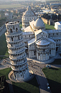 Pisa, Italy 
意大利比萨城大教堂的比萨斜塔