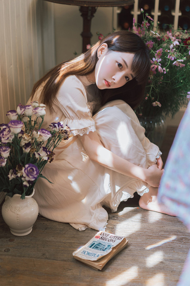 甜美可人娇美少女