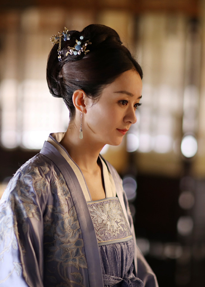 知否知否应是绿肥红瘦侯府家宴赵丽颖剧照图片1111电视剧美桌网