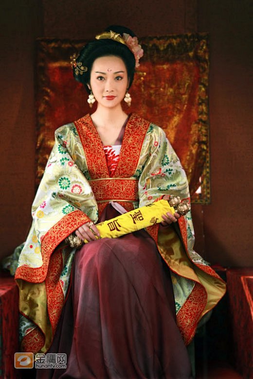 蒋林静皇后图片