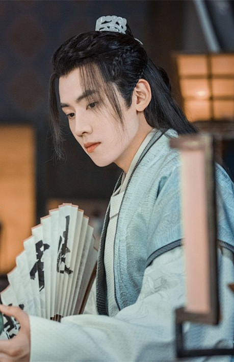 国子监来了个女弟子任豪