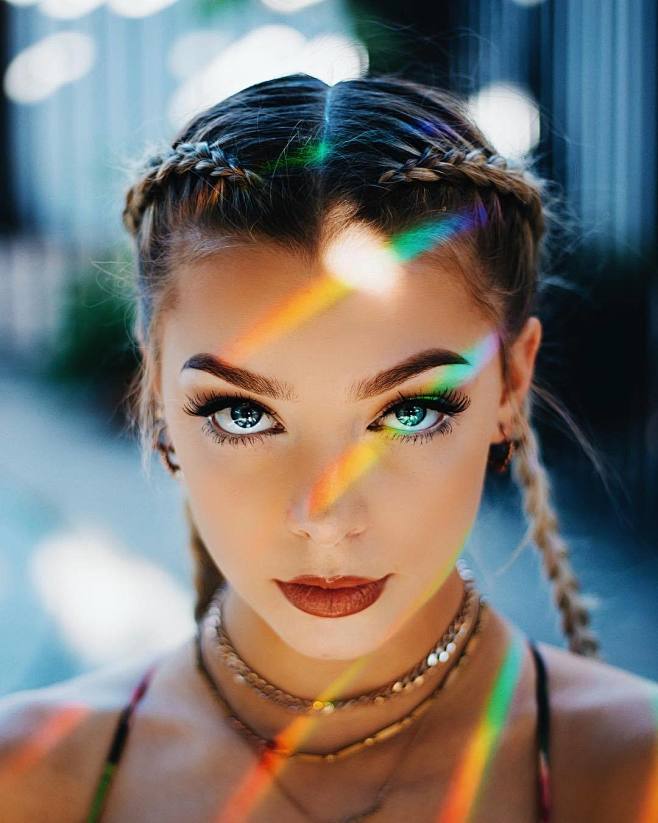 正面女光影魔术手