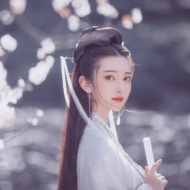 微博自截古风汉服女生头像