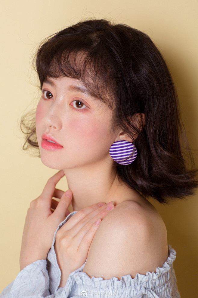 更多模特@猫的树_ eatting彡的微.