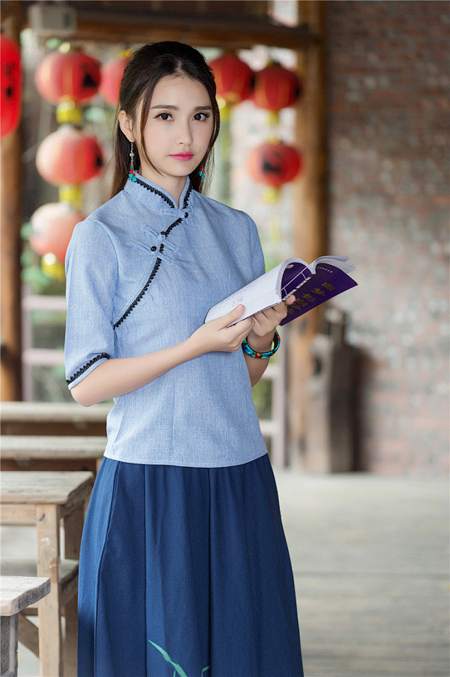 书香门第清新中国风女孩