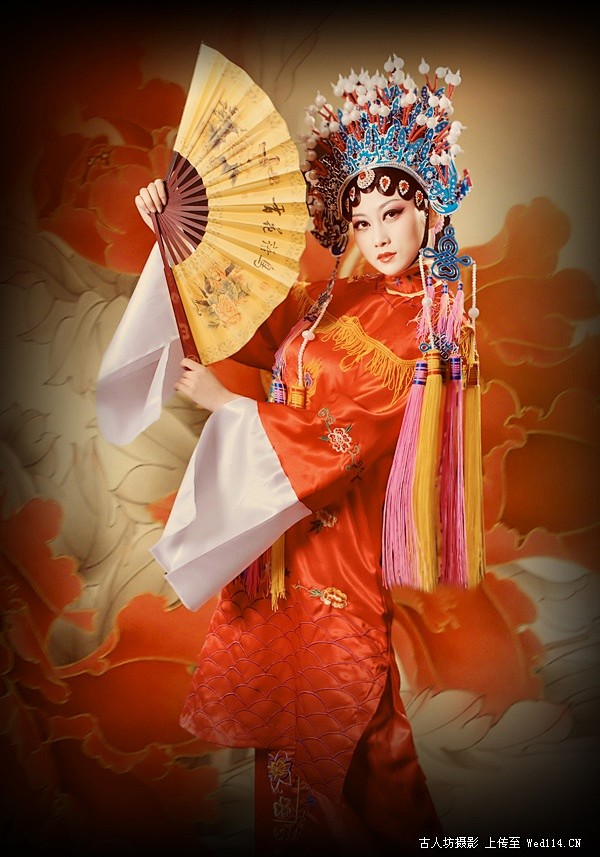 木丈从龙卷风555888转采于2018-02-22 21:14:02新凤冠霞披戏子入画木