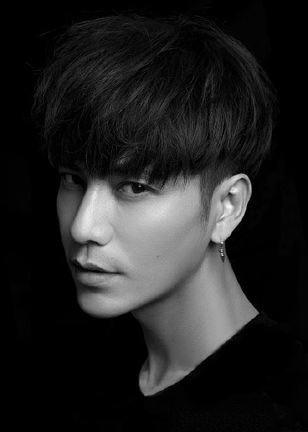 陈坤10001400去水印这颜值满分一百我给一亿o网页链接