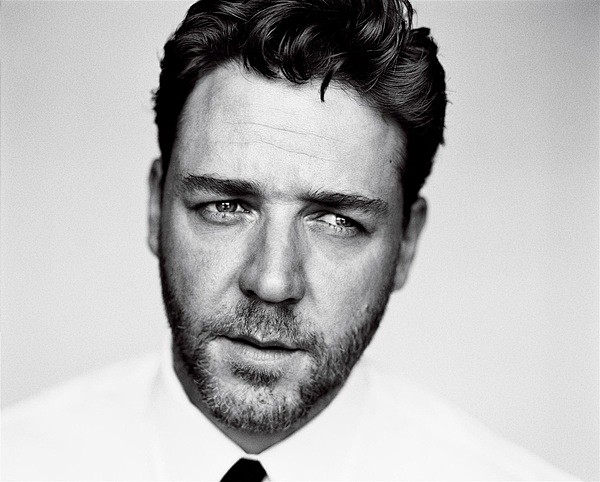 罗素·克劳 russell crowe .