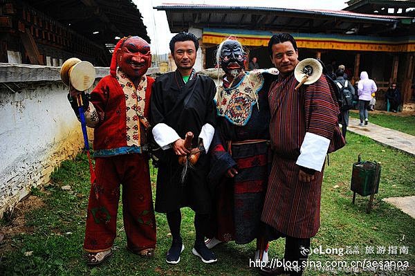 不丹超大尺度雷人的生殖崇拜表演玩转地球旅游攻略