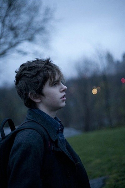 弗莱迪海默freddiehighmore图片