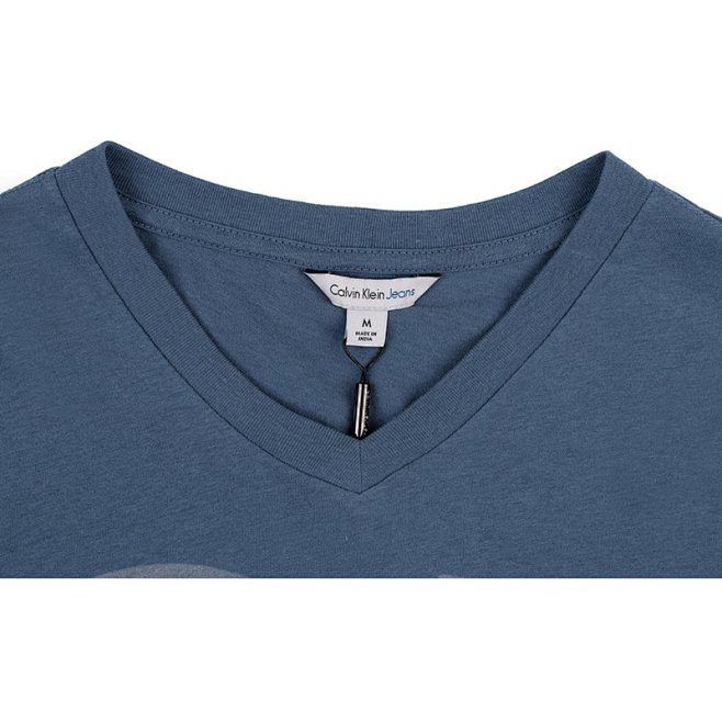 calvinklein卡文克莱男士新款休闲大cklogo字母v领纯棉短袖t恤美码偏