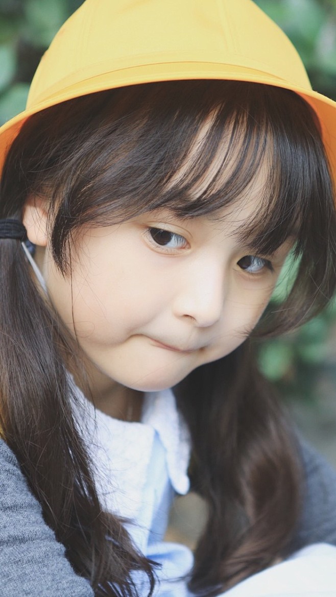 零點十分r从薇安暖暖转采于2020-09-07 14:04:07女童天真无邪零點十分