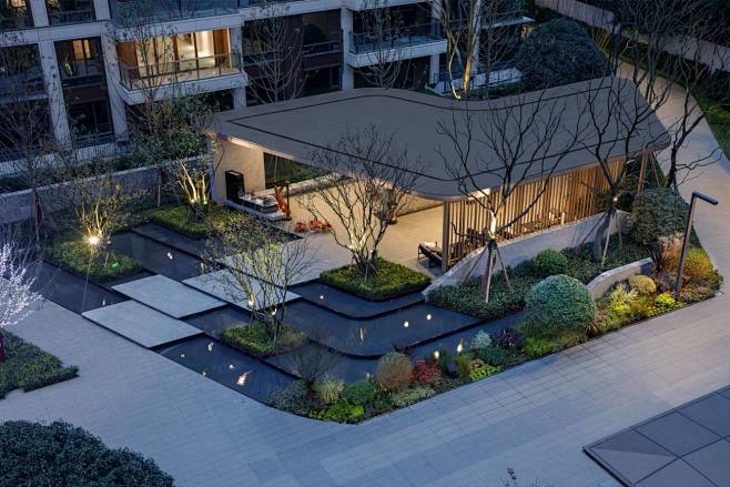 卓越龙湖融信青云阙hhlloo项目位于成都市青羊区正城西因区内著名道观