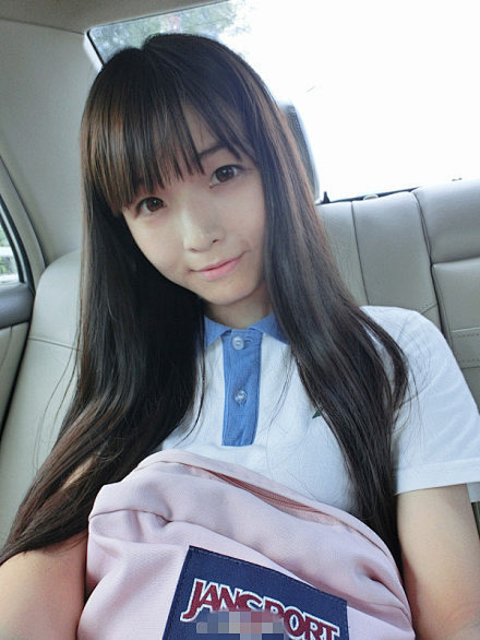 有一种性感叫做纯真校园少女校服青春自拍写真可爱美女