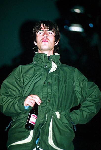 glastonburyfestivalbritain1995liamgallagherofoasis1995