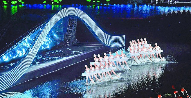 水上舞台图片