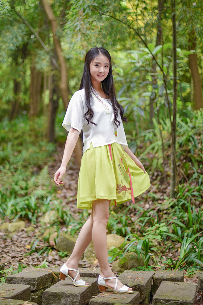 华小夏新雨重回汉唐民族风汉元素绣花半臂短外套改良汉服女装淘宝网