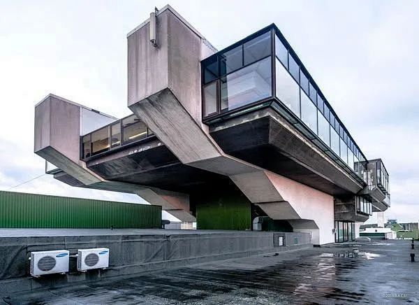 前苏联时期的现代主义建筑充满粗犷的美感前苏联时期的现代主义建筑