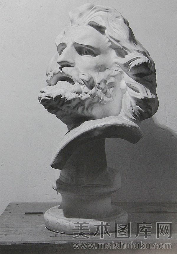 石膏像马赛石膏像侧面马赛马赛石膏像