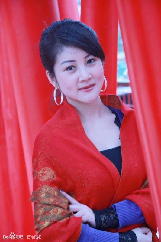 小蜗牛熟女系列第330集看一次撸一次超美轻熟熟女吧百度贴吧