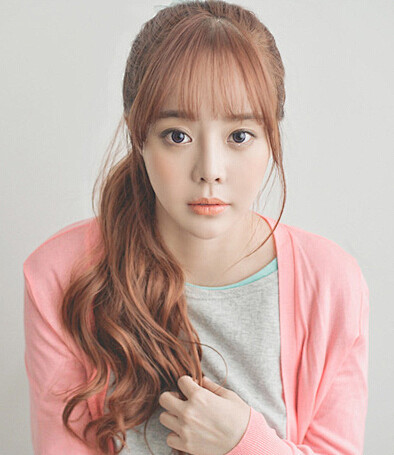 12:28:09韩范长头发发型 齐刘海 卷发是标配秀发护发yzxzcx同采自hair