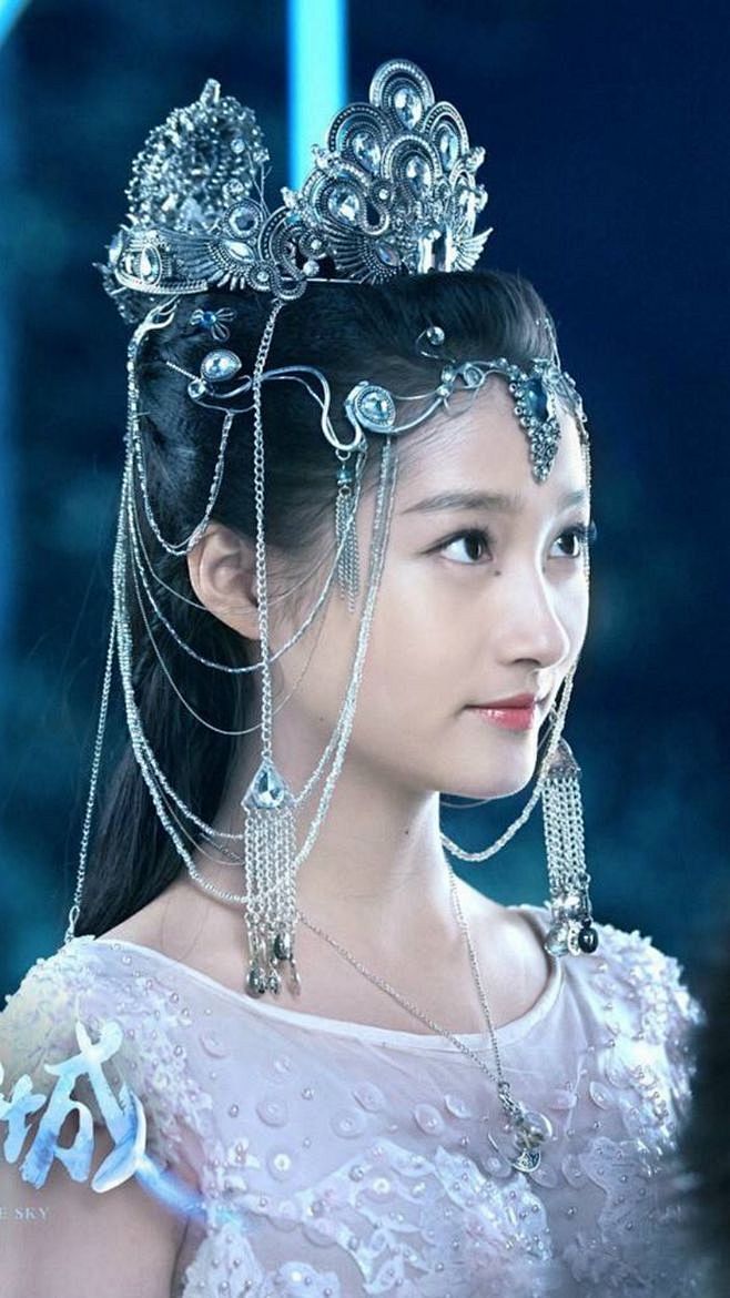 九州天空城·易茯苓·关晓彤@北坤人素材