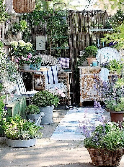 别墅复古清新小庭院设计图