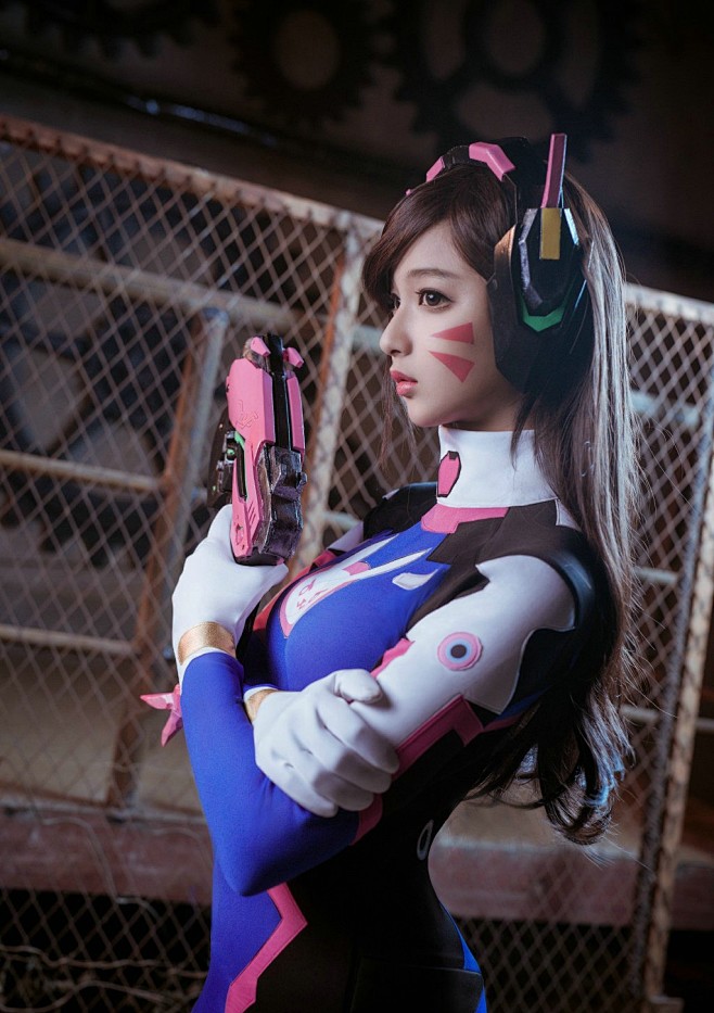守望先锋dva展现完美身材coscosplay美图频道