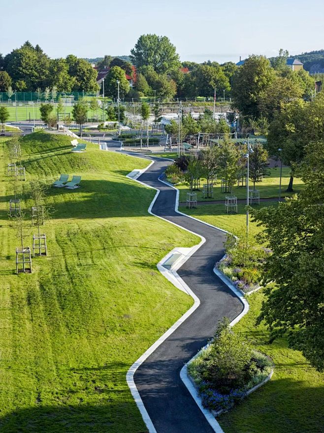 土坡造型图道路地形设计案例地貌改造景观设计中的隐喻设计手法案例