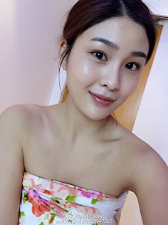 闫盼盼微博微信套图 闫盼盼素颜照片1天下顶天采集到熟女采集22m1_01