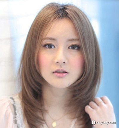 方脸适合什么发型超女神范儿的中长发修颜瘦脸