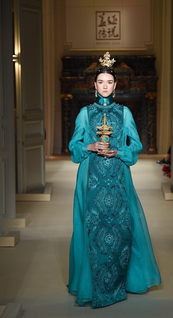 木若君从20亚历山大转采于2020-05-08 15:20:00盖娅传说旗袍木若君该