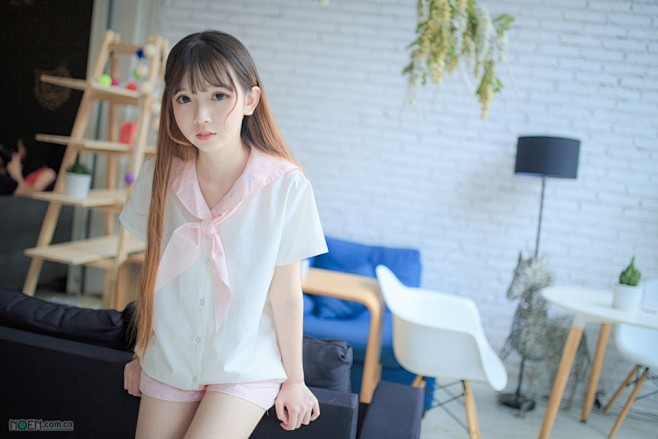 萌妹子朵拉小草莓