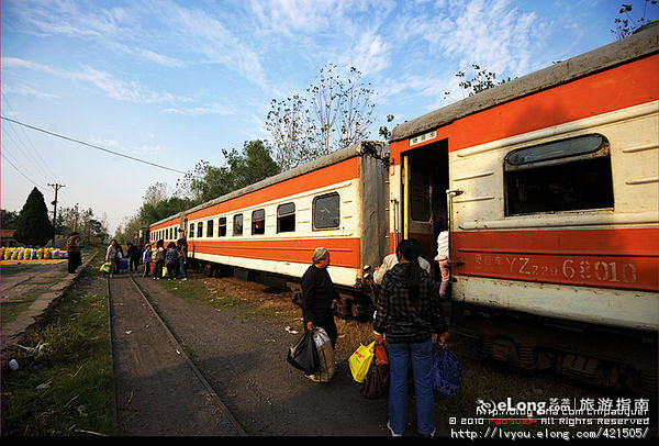 许昌窄轨小火车穿越时空的风景线下泡鱼儿旅游攻略
