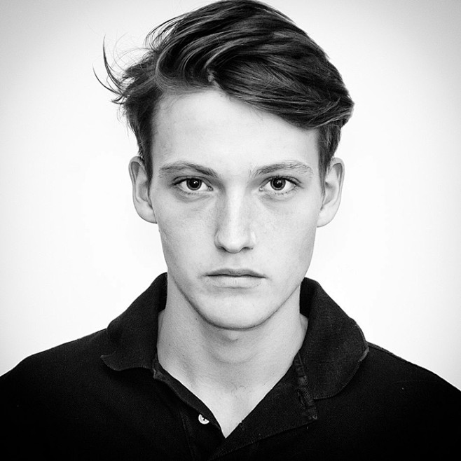 德国外国男modelleotilemann看图handsomeboy吧百度贴吧