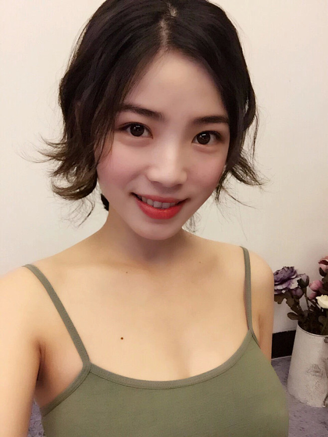 鱼没放独家定制复古色亲肤弹力超短露脐吊带纯色温柔色胸衣推荐淘宝网