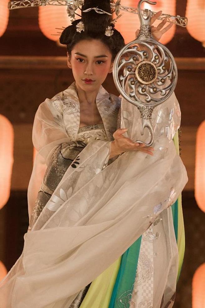 10:48:32狄仁杰之神都龙王:银睿姬1喜欢古装扮相女宇宙中央是暖阳该