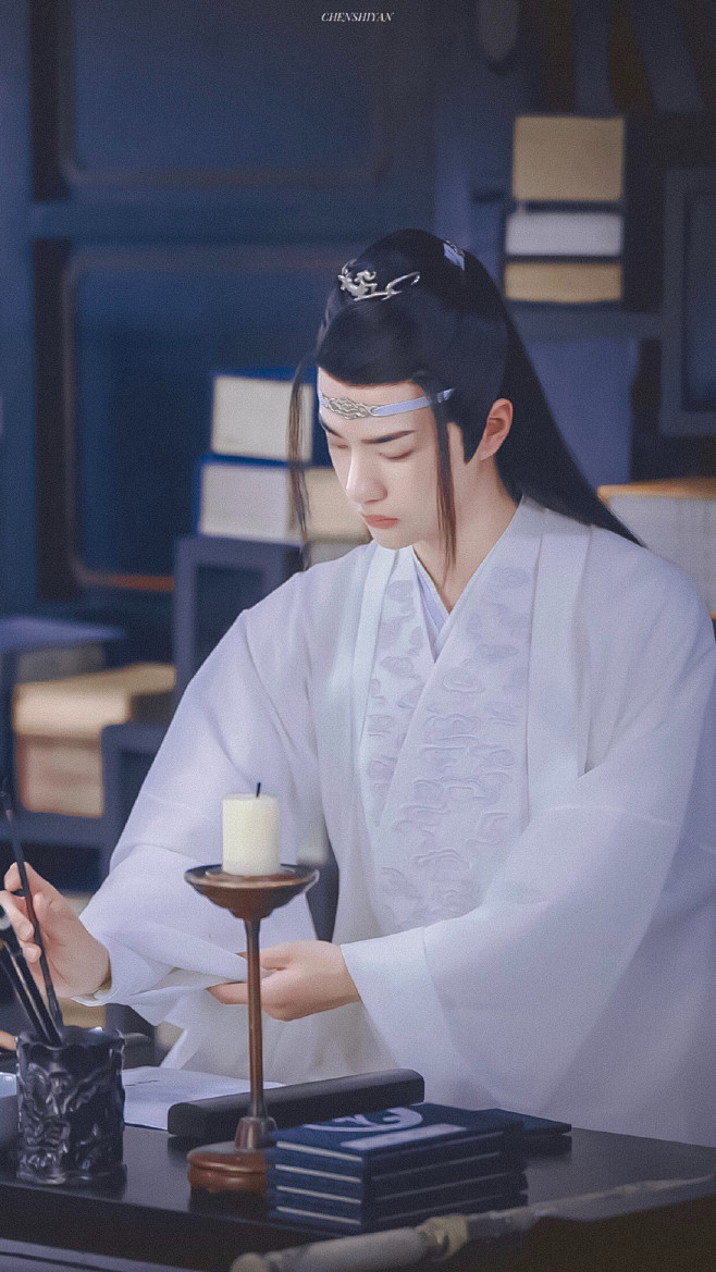 09-14 15:07:12王一博 (陈情令)蓝忘机真人素材憨小小小同采自weibo