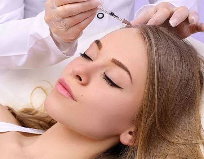 近期在欧美的职业女性中开始流行使用肉毒毒素注射头皮这种疗法减少了