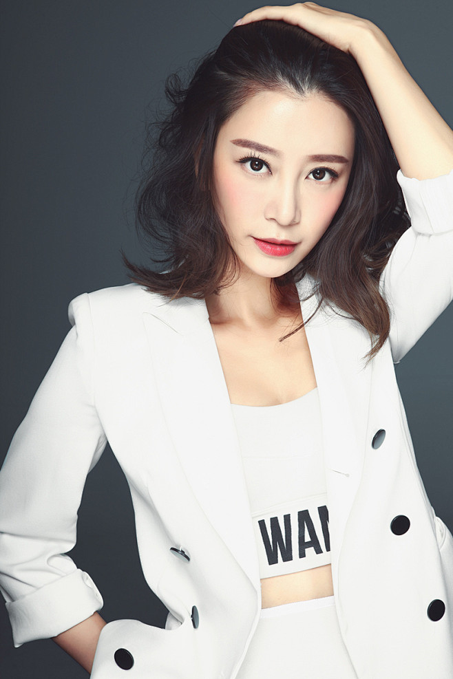 陈姝中国内地女演员1984年2月8日出生于黑龙江哈尔滨