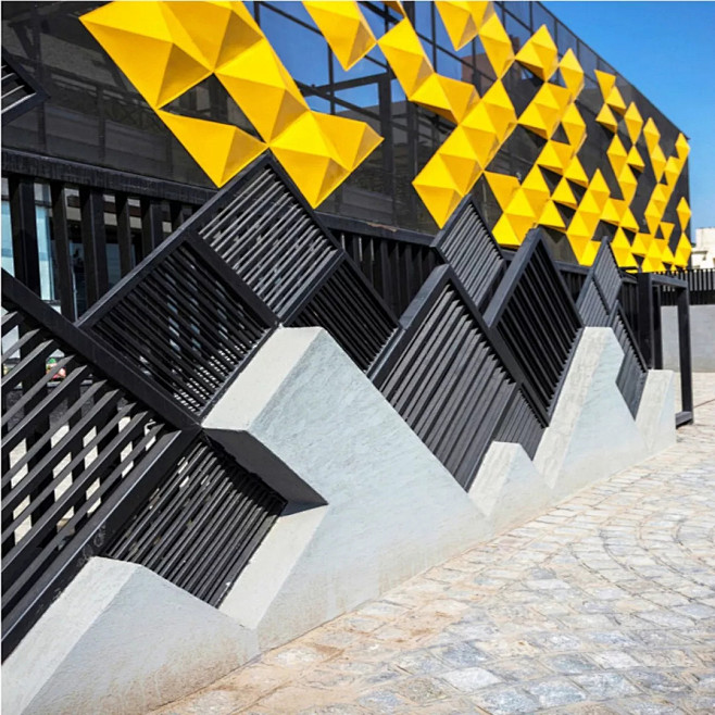 80款景观围墙创意设计从形式上来看围墙可分为封闭型开放型半开放型和